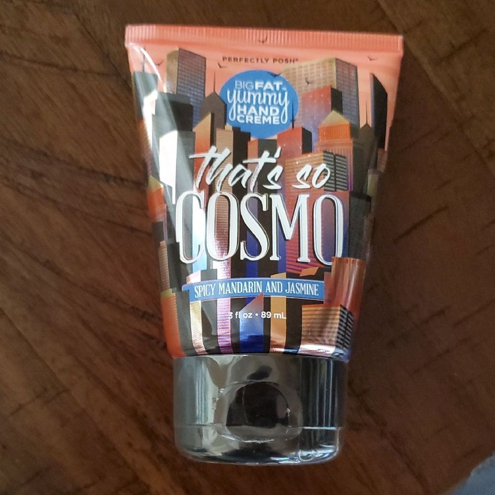 Retired Perfectly Posh - That's So Cosmo Hand Creme